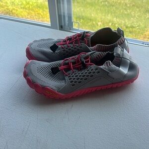 NEW NortiV8 La Sportiva Gray and Pink Water Shoes Lightweight Performance